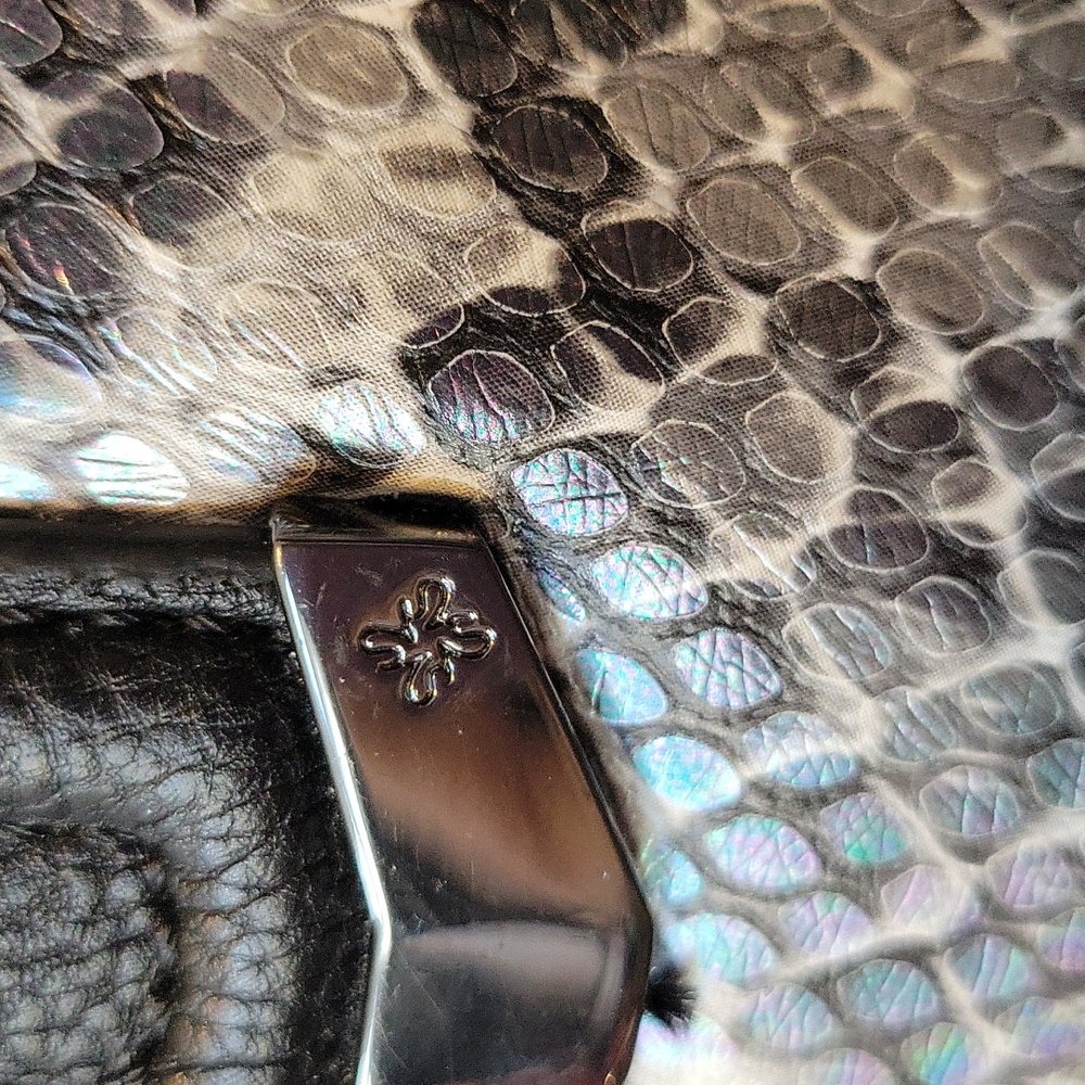 Vera Wang tote - Picture 8 of 8